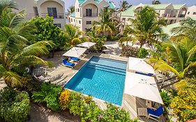 Tres Cocos Resort